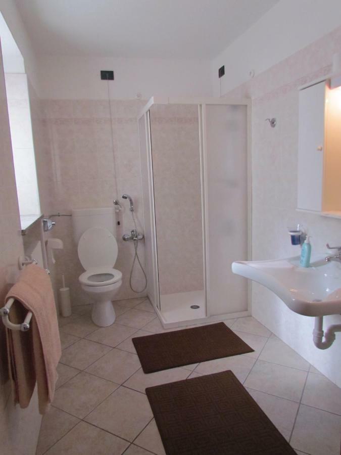Residence Du Chateau Фенис Екстериор снимка