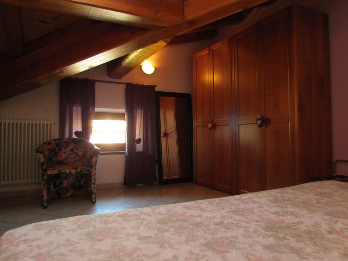 Residence Du Chateau Фенис Екстериор снимка