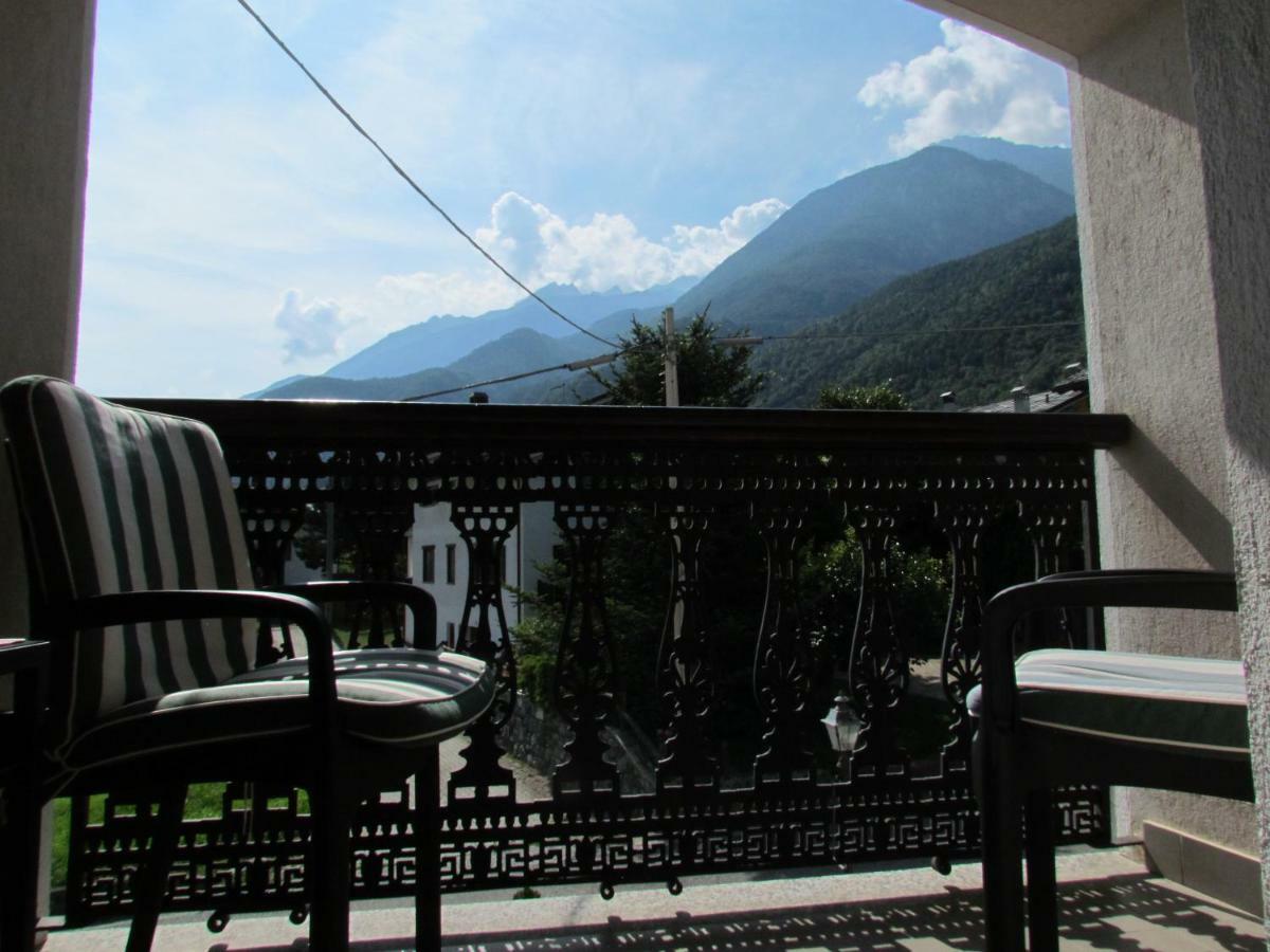 Residence Du Chateau Фенис Екстериор снимка