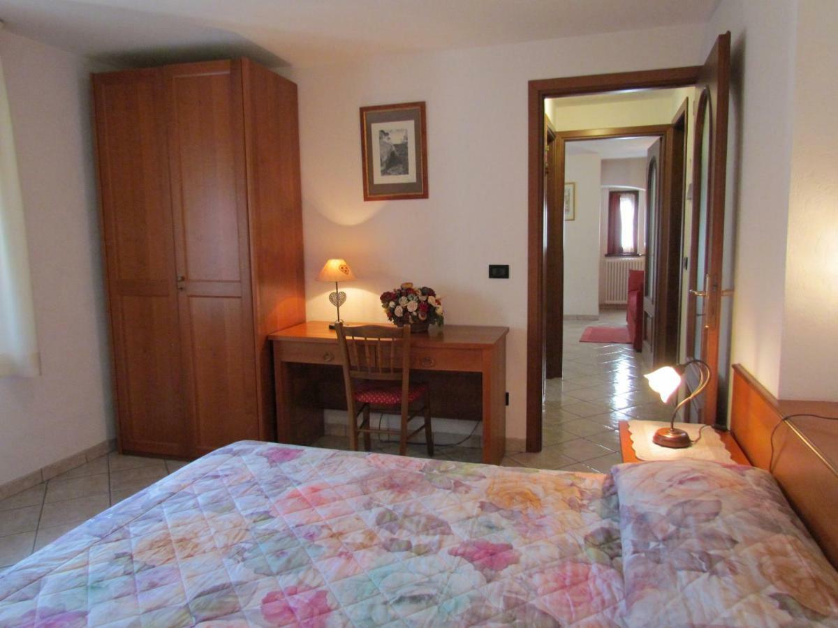 Residence Du Chateau Фенис Екстериор снимка